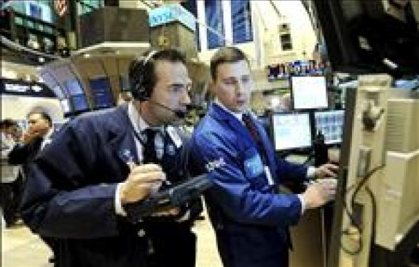 Wall Street sube y el Dow Jones gana un 0,62 por ciento en la apertura