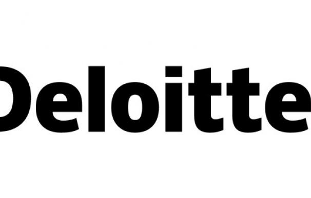 Deloitte contrata a 700 nuevos profesionales en septiembre y supera los 7.000 en España