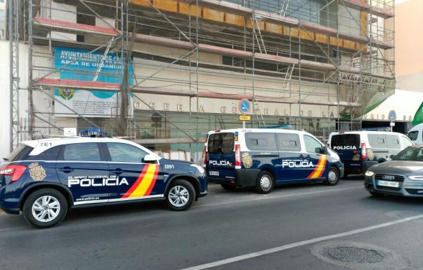 Policía registra sede de la Tesorería de la Seguridad Social en Cádiz en una operación con dos detenidos