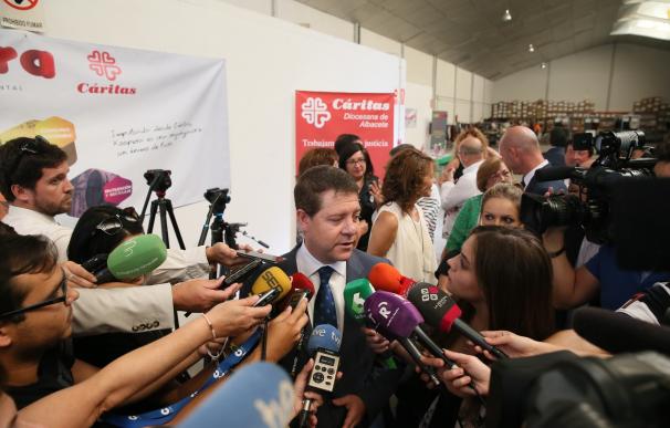 El presidente de C-LM dice que el "matrimonio de intereses Cospedal-Soria ha metido en un lío muy gordo a Rajoy"