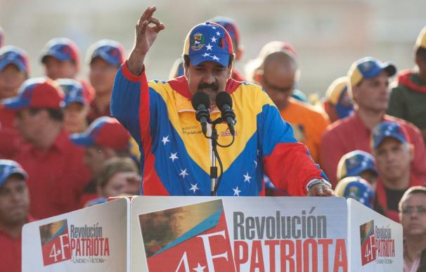Maduro ganaría a Capriles en una eventual elección anticipada, según sondeo