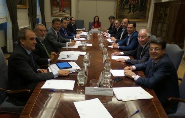 Reunión en Madrid entre Gobierno y representantes del PP para buscar una solución al AVE de Granada y Almería