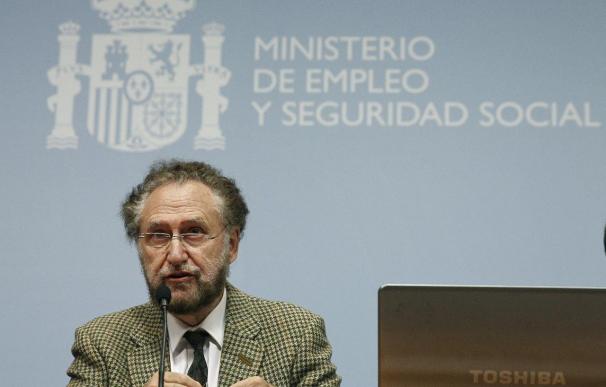 El presidente del comité de expertos que han hecho el informe sobre el factor de sostenibilidad de las pensiones, Víctor Pérez Díaz.