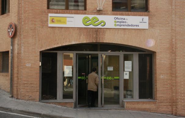 El número de desempleados sube en 1.413 en agosto en Castilla-La Mancha y se sitúa en 193.863