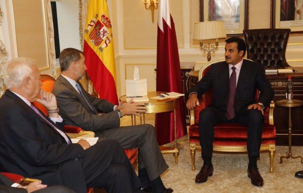 El Rey Felipe VI se reúne con el emir de Qatar y el presidente de Portugal y prevé verse con José Manuel Santos