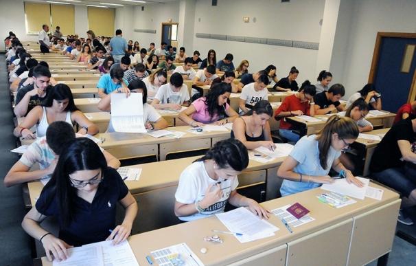 El 75,88% de los alumnos aprueba la última PAEG de septiembre en el distrito universitario de Castilla-La Mancha