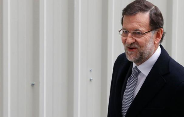 Rajoy dice que España cerró 2012 con un déficit inferior al 7% del PIB