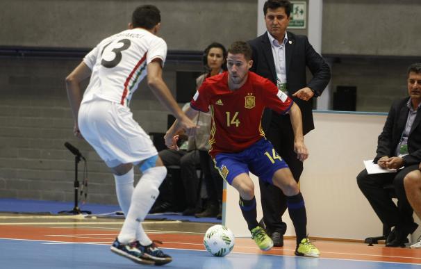 Campos: "Kazajistán juega difícil, enfrentarse a un portero-jugador como Higuita es complicado"