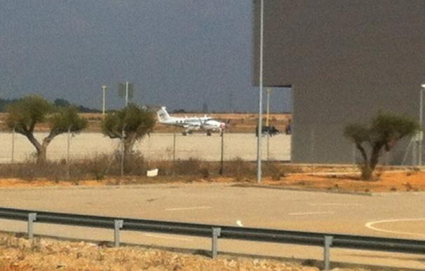 Aterriza el primer avión en pruebas en el aeropuerto de Castellón, casi dos años después de su inauguración