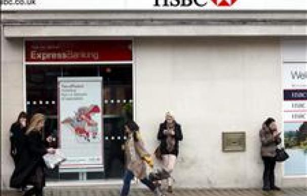El banco HSBC despedirá a 10.000 empleados en todo el mundo, según Skynews