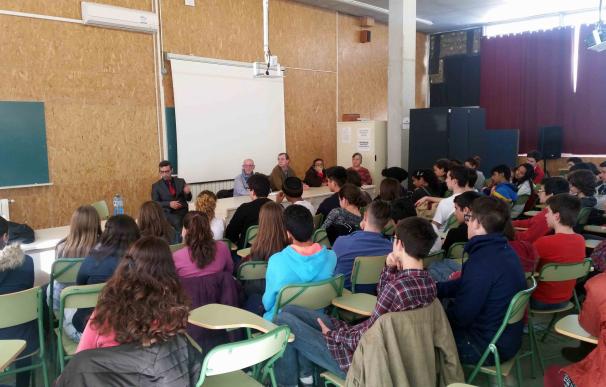 Jesús Abandonado pone a disposición de los centros educativos de Murcia el programa de sensibilización 'Escuela Amiga'