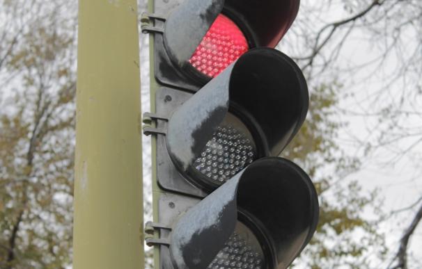 Madrid estrena nueve semáforos 'foto-rojo' que empezarán a multar a partir de este lunes