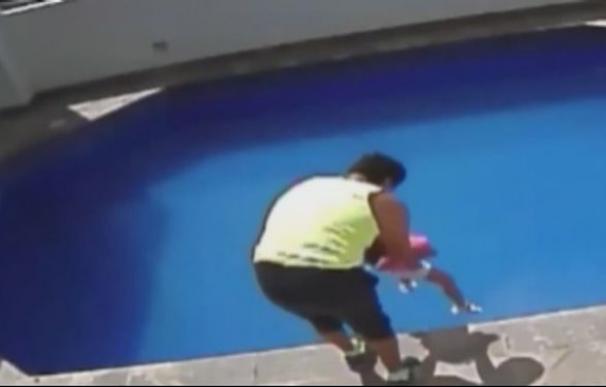 Condena en México de un siglo de cárcel por ahogar a su hijastra en una piscina