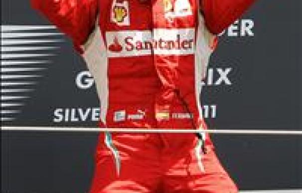 Alonso, a la expectativa de dar otro zarpazo a los Red Bull