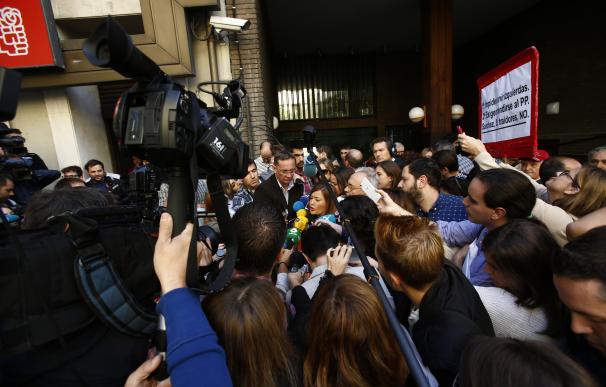 Un dispositivo policial vigilará mañana la sede del PSOE ante posibles enfrentamientos entre simpatizantes