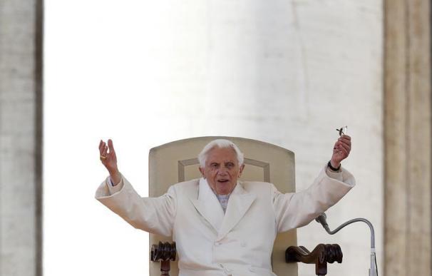 El Papa se retira hoy con discreción