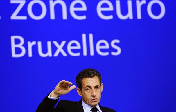Sarkozy cree que la zona euro ha logrado una respuesta "creíble" a la crisis