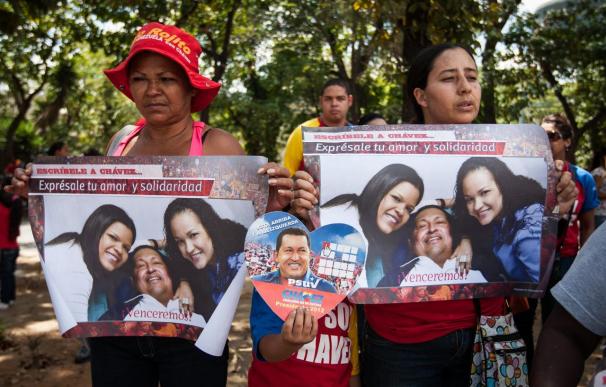 Maduro repite que Chávez imparte órdenes pese a sus dificultades médicas