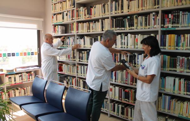 El Complejo Hospitalario Universitario de Albacete cuenta con 5.000 libros para pacientes, familiares y personal