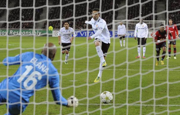 Lille-Valencia, Jonas marca de penalti