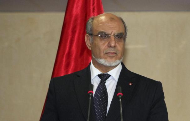 Salen del Gobierno de Túnez 3 ministros de uno de los partidos que lo apoyan