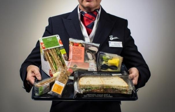Marks & Spencer se alía con British Airways para suministrar alimentos en los vuelos de corta distancia