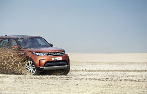 Land Rover pone a la venta en España la quinta generación del Discovery, 480 kilogramos más ligero