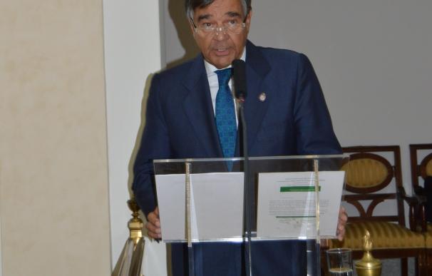 El presidente de COFM defiende el papel del farmacéutico como agente de salud "más allá del tratamiento"