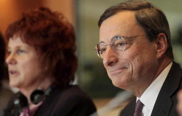 Draghi dice que en el rescate chipriota se supervisarán las políticas contra el lavado de dinero