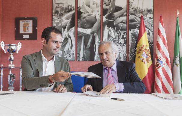 Ayuntamiento y UD Almería firman el convenio para la cesión del complejo 'Juegos Mediterráneos' y el Juan Rojas