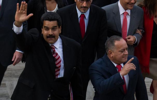 Maduro reconoce el golpe duro del cáncer de Chávez en su informe de gestión