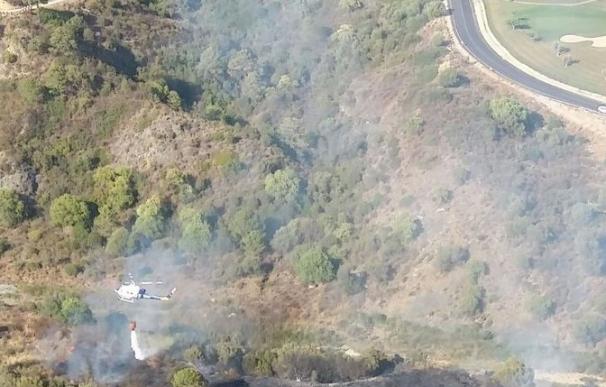 Controlado el incendio forestal declarado en Benahavís, que afecta a 1,5 hectáreas de matorral