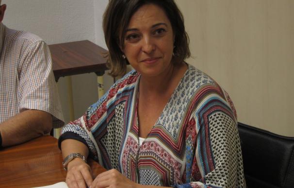 La alcaldesa de Córdoba, sobre la situación del PSOE, aboga por tomar "decisiones consecuentes"