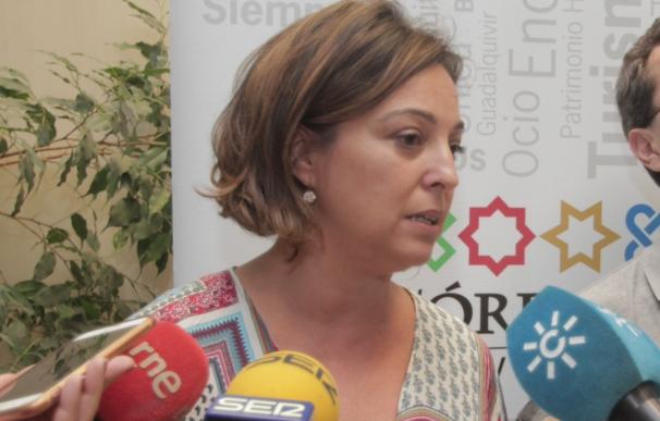La alcaldesa pide "el mismo respeto" a la decisión del PSOE sobre la entrada de Ganemos en el gobierno