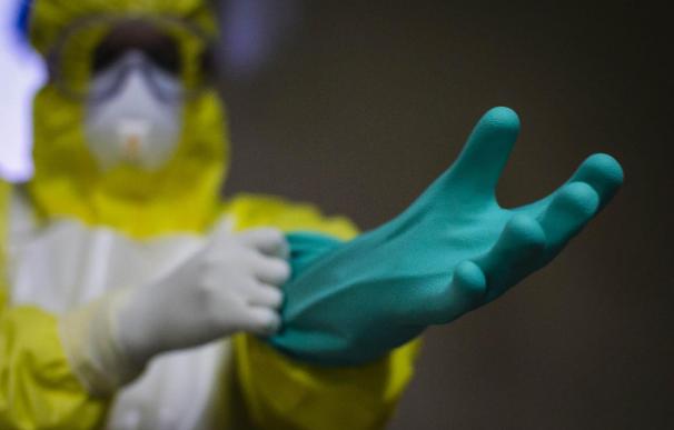 Obama, "cautelosamente optimista" ante posibles nuevos casos de ébola en EE.UU.