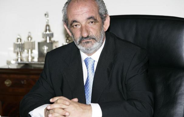 Santos Llamas dimite "de manera irrevocable" como consejero de Caja España-Duero
