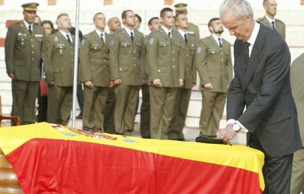 Morenés condecora al soldado Aarón Vidal, fallecido el pasado jueves en Irak