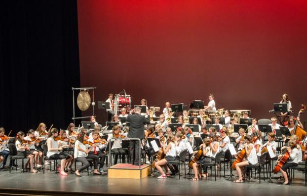 La Orquesta Infantil de Almería debuta en la gala de la ONG Ayudemos a un Niño