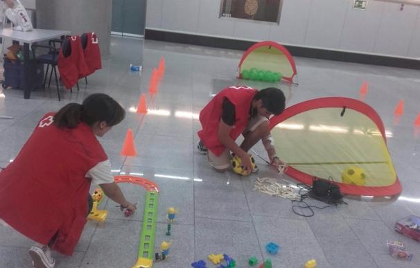 Metro de Sevilla organiza con Cruz Roja una recogida de material escolar en la Estación de Puerta Jerez