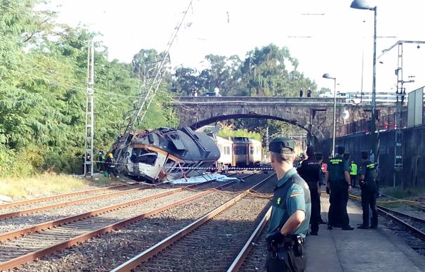 (AM) Tres muertos y varios heridos al descarrilar un tren de pasajeros en O Porriño (Pontevedra)
