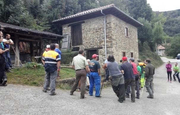 Se reanuda la búsqueda por tierra y con perros del hombre desaparecido en Pesaguero (Cantabria)