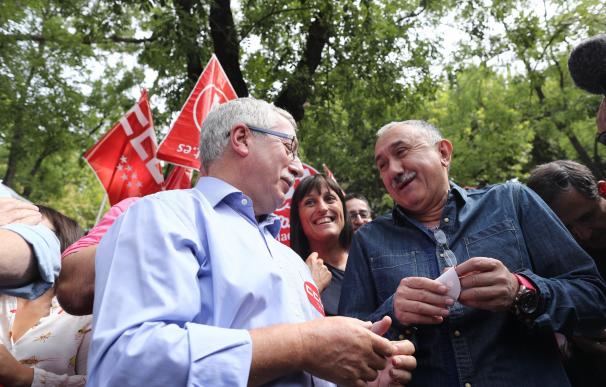 Toxo y Álvarez piden a Rajoy que suba las pensiones un 1,1% para 2017