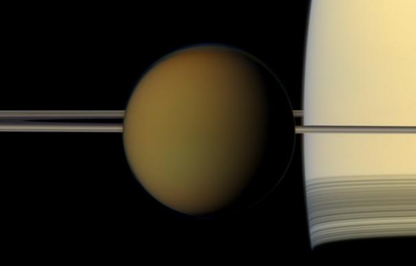 Desconcierto científico por una nube 'imposible' en Titán