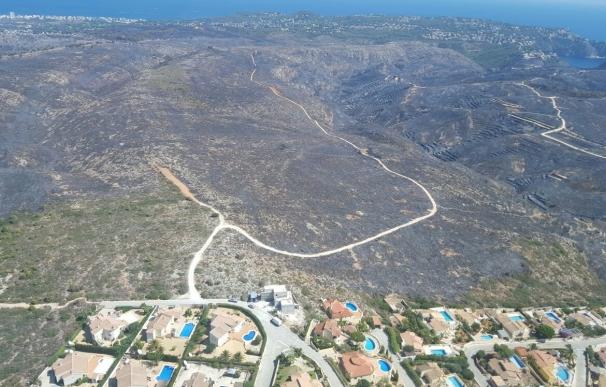La Generalitat identificará a los dueños de terrenos quemados en Jávea y Bolulla para una primera valoración de daños