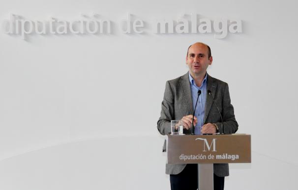 El PSOE dice que Bendodo remodela su equipo de gobierno "porque no se fía de sus diputados"
