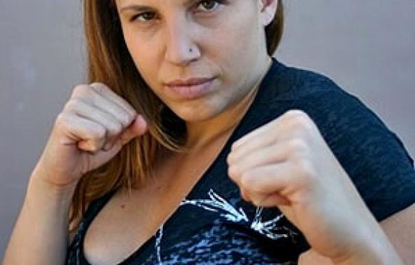 Amanda Lucas, campeona de la MMA