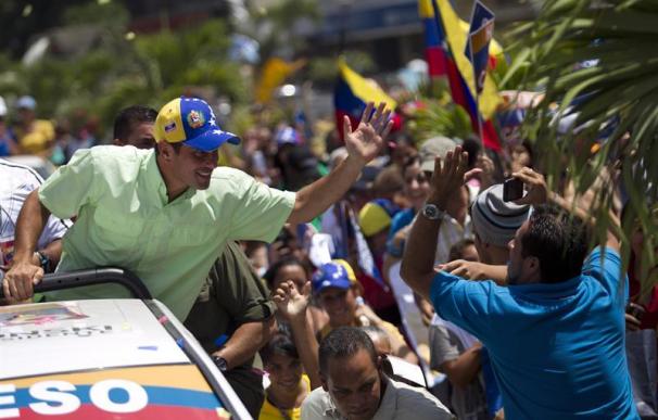 Capriles, más cerca de Chávez ante las elecciones en Venezuela