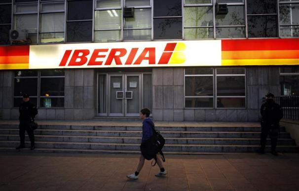 UGT teme un ajuste de miles de empleos en Iberia tras el verano