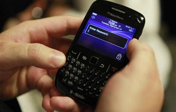 RIM intenta terminar con el apagón global de BlackBerry