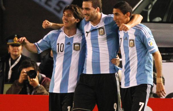 Messi, Higauín y Di María, tres de los internacionales de la Liga BBVA
